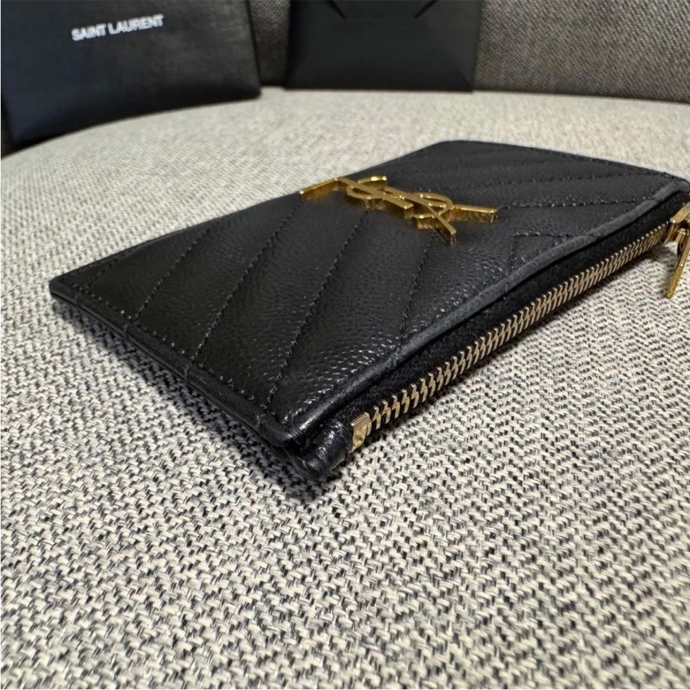 Saint Laurent Quilted Black Card Holder with Gold Logo - Picture 4 of 12